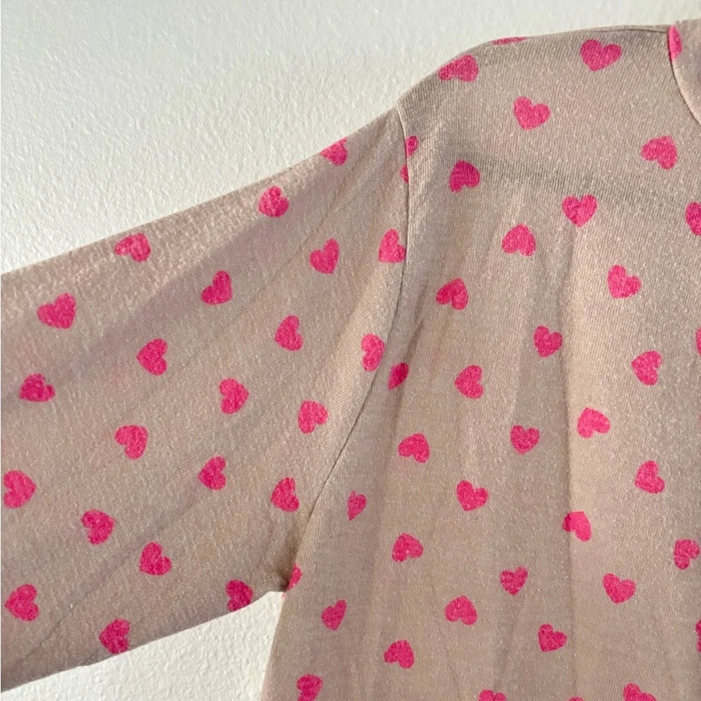 BEACH RIOT Dylan Sweatshirt in Taupe Heart
Color: Taupe Heart - Picture 5 of 7